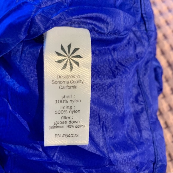 Athleta Royal Bright Blue Downalicious Goose Down Puffer Vest Women's Small S - Picture 8 of 11